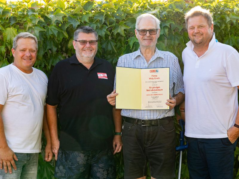 Gratulation an Erwin Widy sen. zum 50.Firmenjubiläum