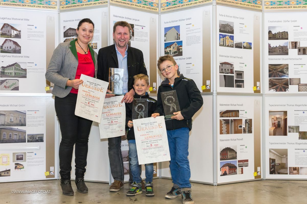 Meisterstück 2.0 Malermeister Andreas Lengauer und seine Familie räumten beim Meisterstück-Wettbewerb im Jahr 2017 kräftig ab.
